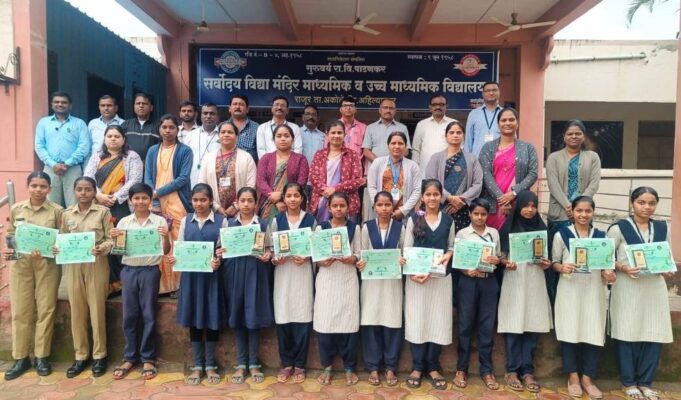 svm drawing and essay competition awards-image